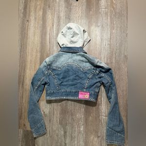 Younique size medium crop denim hooded jacket. Y2K vibes!
